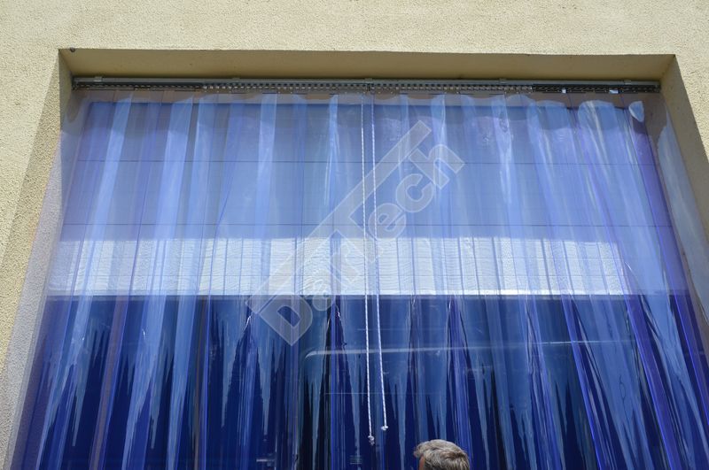 two retractable side curtains